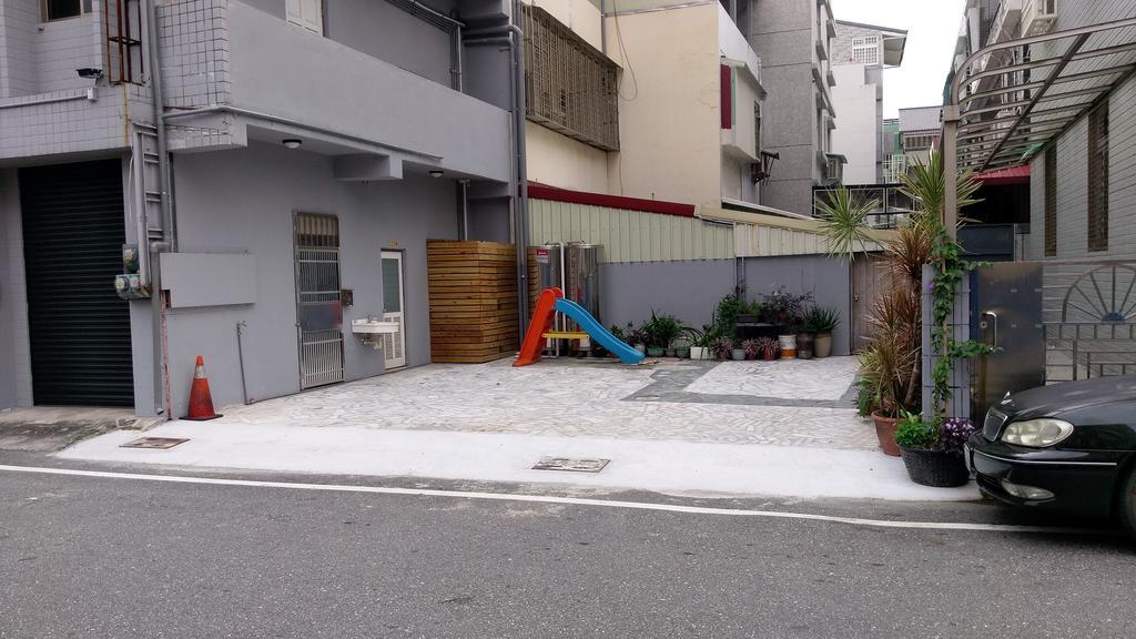 Sleep In Guest House Hualien Exterior foto